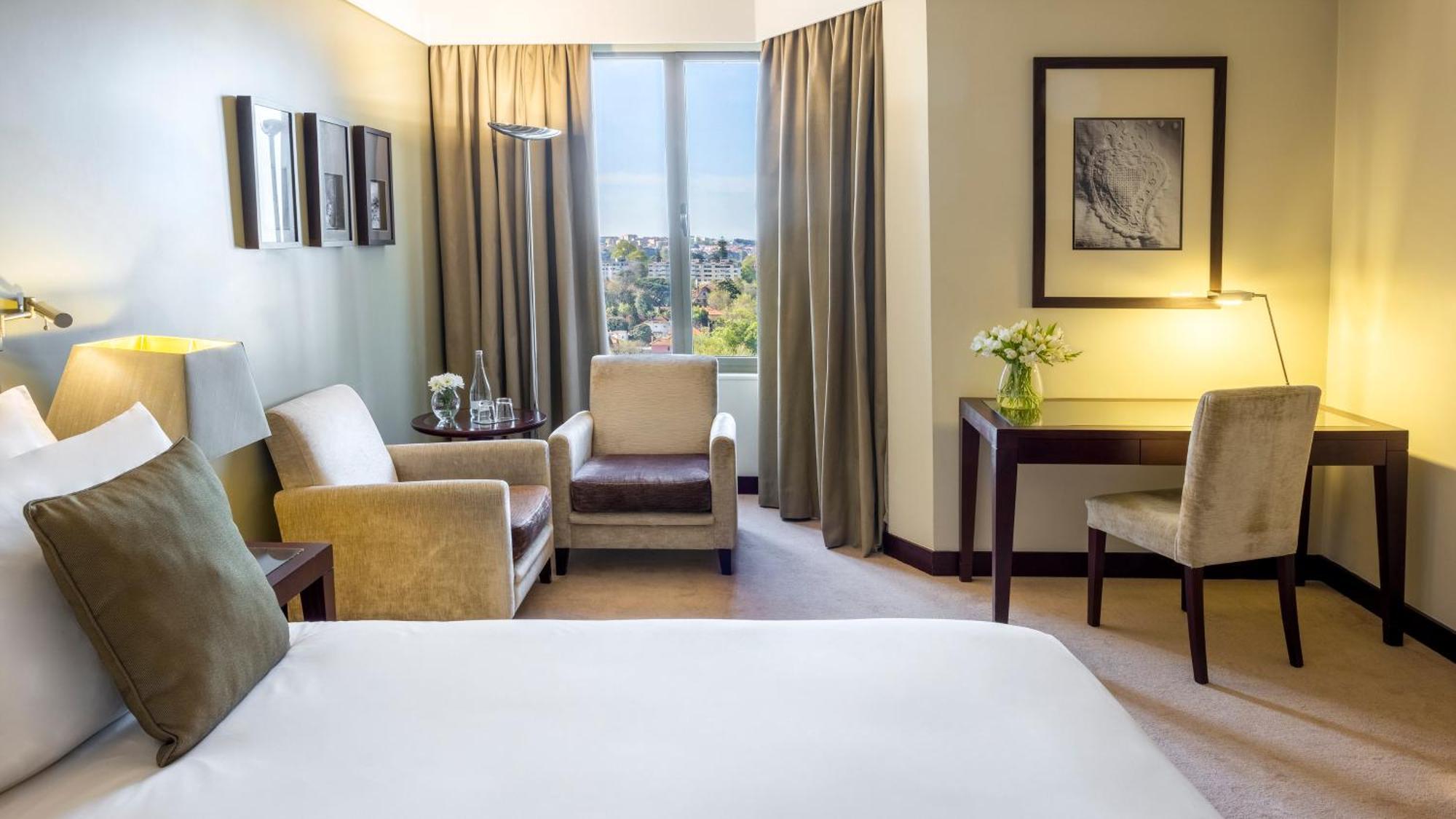 Crowne Plaza Porto By Ihg Hotel Exterior photo