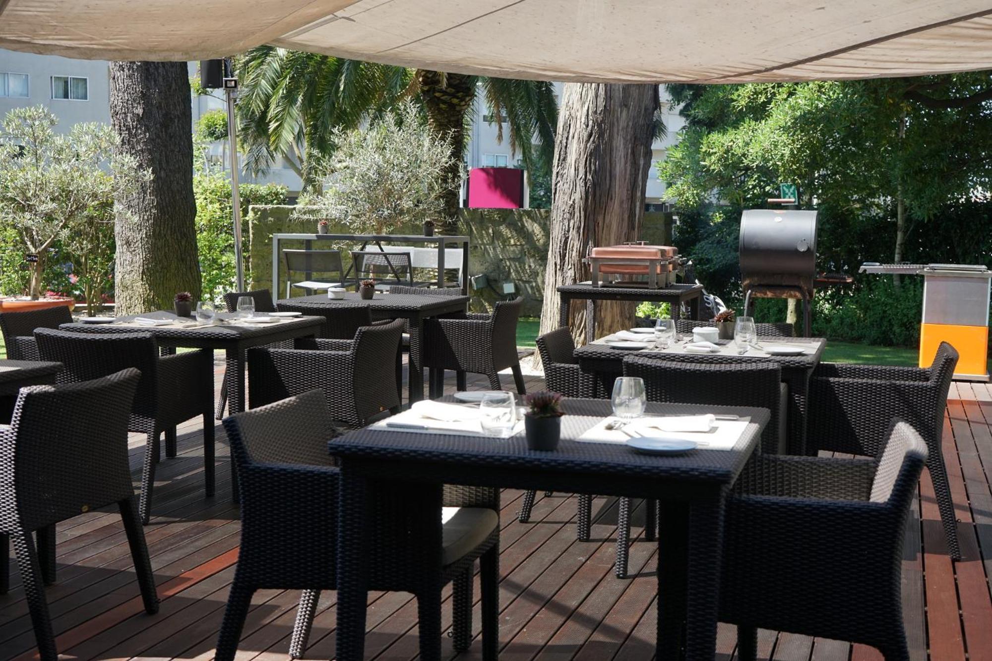 Crowne Plaza Porto By Ihg Hotel Exterior photo Restaurant